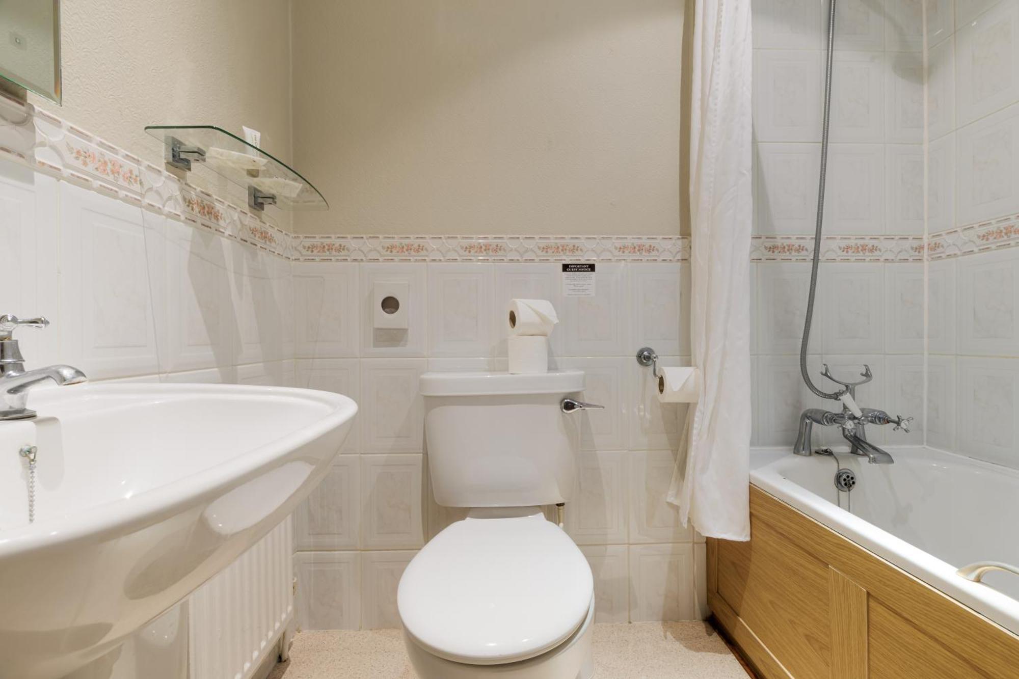 Inn Blacksmiths Arms 4*